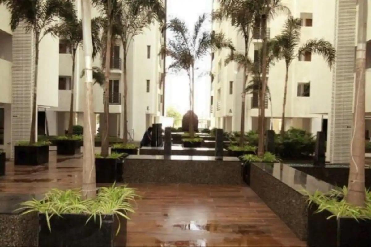 7 Seasons Palm Suite With Sky Orbit, Balcony, Swimming Pool, Wifi, Playground Rajkot Eksteriør bilde