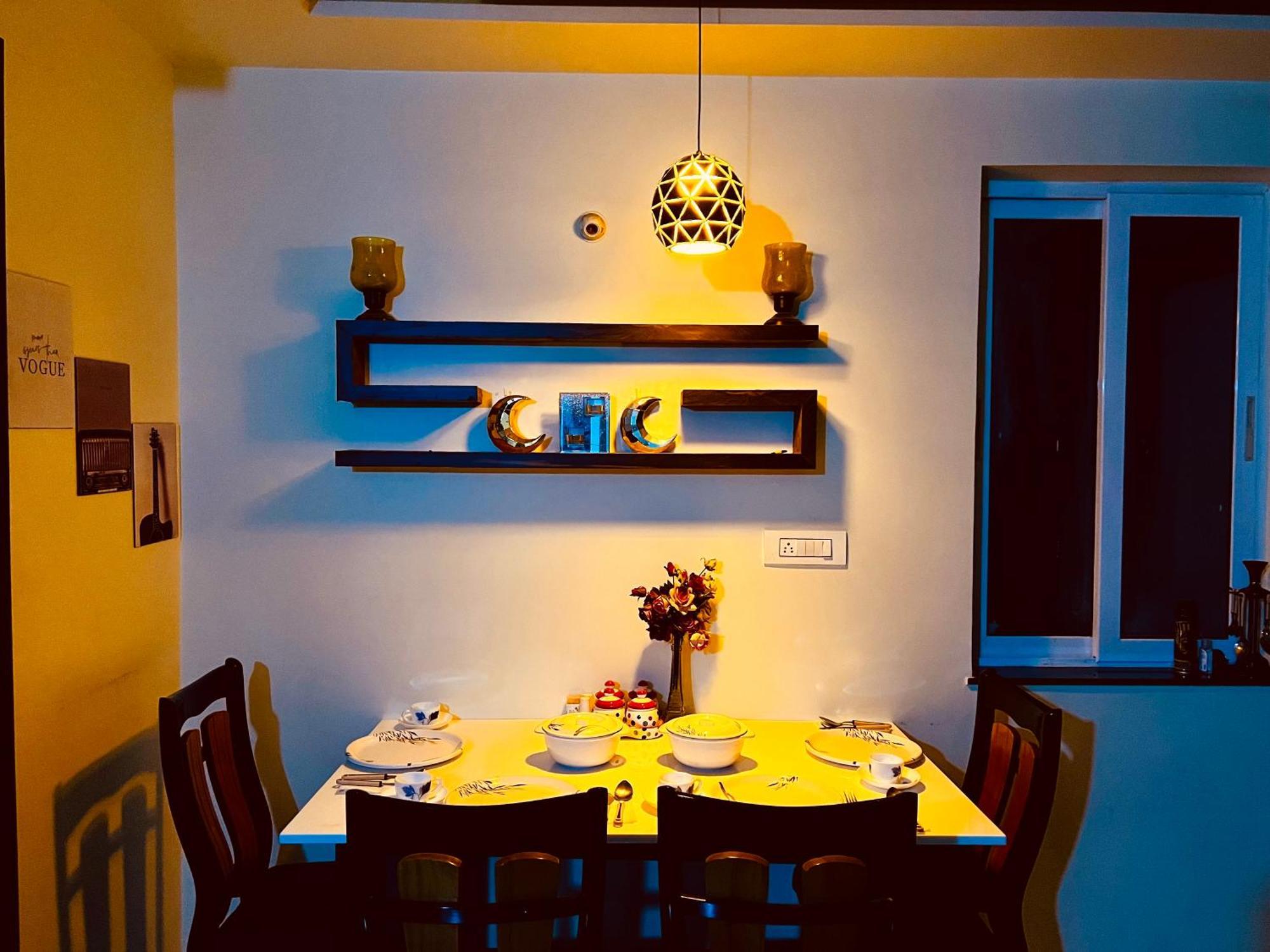 7 Seasons Palm Suite With Sky Orbit, Balcony, Swimming Pool, Wifi, Playground Rajkot Eksteriør bilde